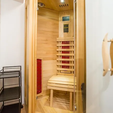 Апартаменти Apartma N'poznam Любляна