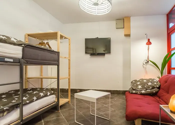 Apartma N'poznam Daire