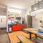 Апартаменти Apartma N'poznam *