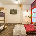 Апартаменти Apartma N'poznam Любляна